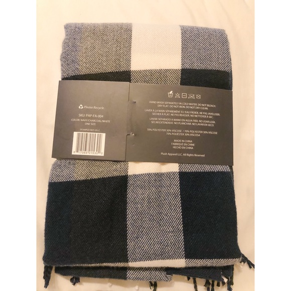 Plush Ultra Soft Plaid Scarf NWOT - Picture 3 of 3